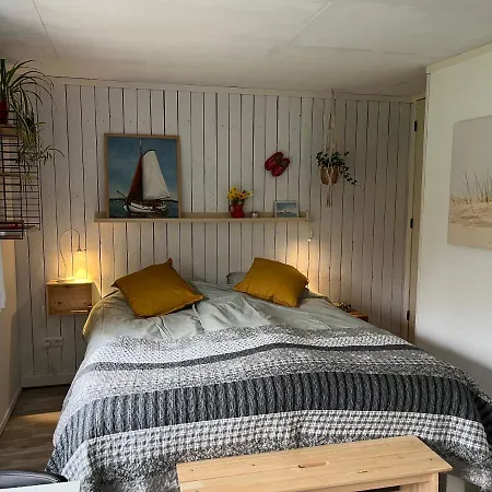 Beemster Tiny House Bed & Breakfast 3*