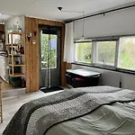 Bed and breakfast Beemster Tiny House 3*